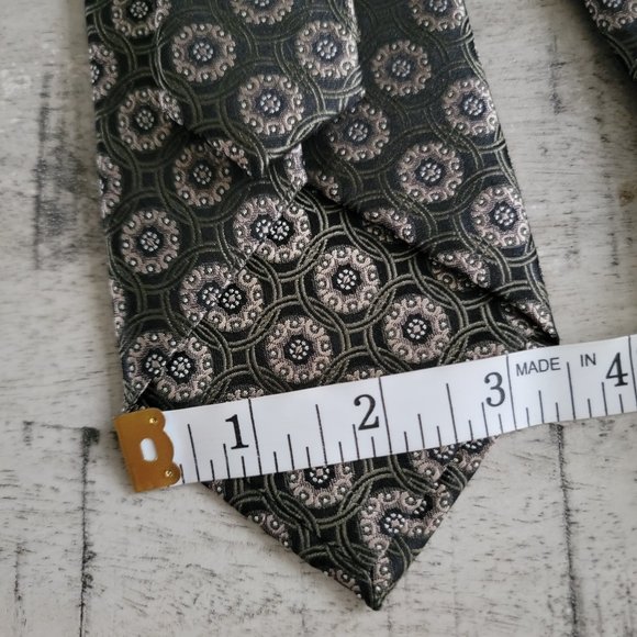 Burma Bibas Black and Sage Green Print Silk Tie 60 x 3.5 - Picture 9 of 10